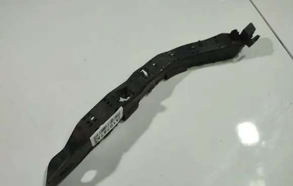Subaru Forester SG Front bumper mounting bracket