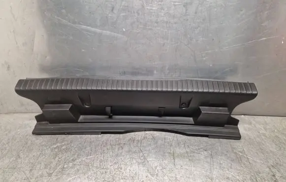 Opel Mokka B Trunk/boot sill cover protection 9820801377