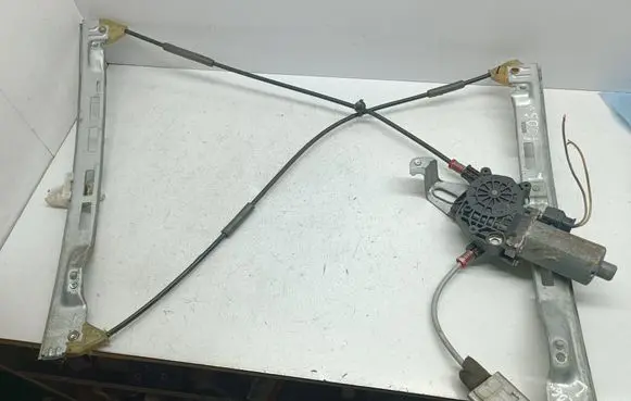 Peugeot 206+ Front door window regulator with motor 0130821763