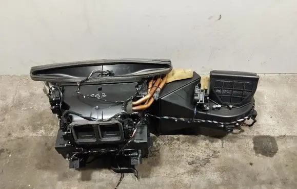 Maserati GranTurismo Interior heater climate box assembly 52438793