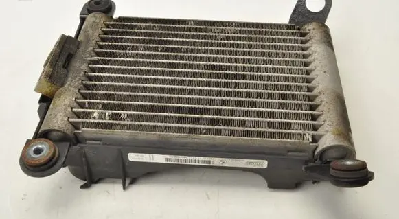 BMW 1 F20 F21 Engine oil radiator 7618360