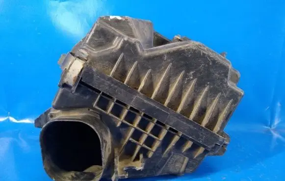 Honda CR-V Air filter box 17211R6AJ00
