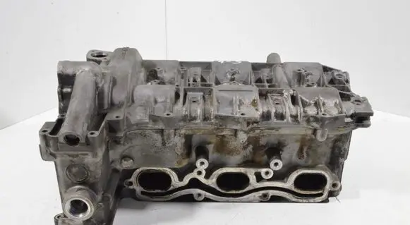 Porsche 911 996 Engine head 99610400302