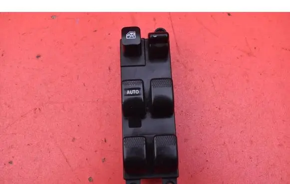 Subaru Legacy Electric window control switch 