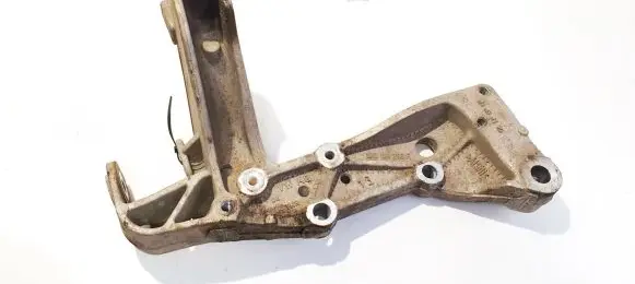 Skoda Octavia Mk2 (1Z) Front lower control arm/wishbone 1k0199296e