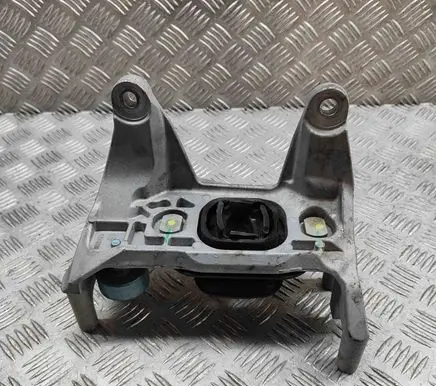 Nissan Qashqai J12 Engine mount bracket 112546UB0B