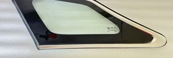Hyundai i40 Rear side window DOT736AS2M32 1004138 43R000083