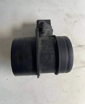 Audi A6 S6 C6 4F Mass air flow meter 0281002461 074906461B