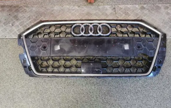 Audi A1 Front bumper upper radiator grill 82A853651B