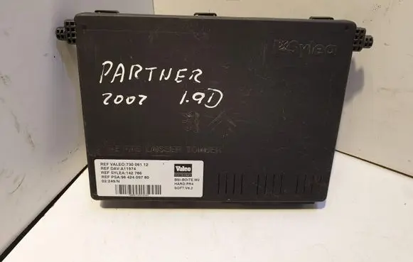 Peugeot Partner Comfort/convenience module 73006112 9642409780