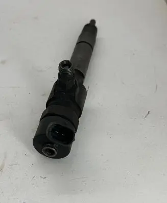 Opel Zafira B Fuel injector 0445110165