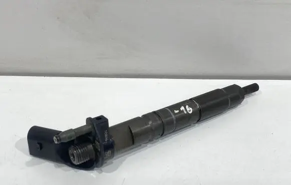 Mercedes-Benz ML W166 Fuel injector A6420701187 120617 0445116026