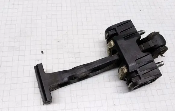 Opel Astra H Rear door check strap stopper