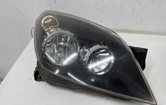 Opel Astra H Headlight/headlamp 