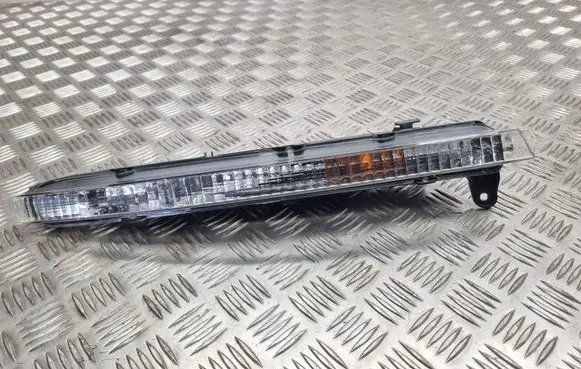 Audi Q7 4L Front indicator light 4L0953042