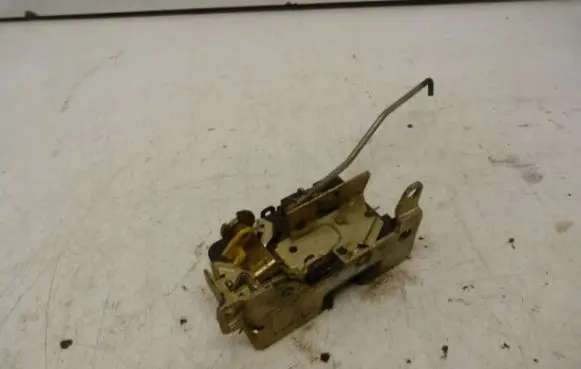 Iveco Daily 3rd gen Front door lock