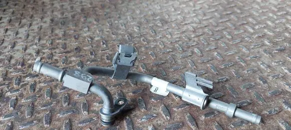 Coolant pipe/hose
