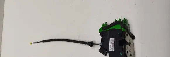 KIA Carens III Front door lock 81320A4010