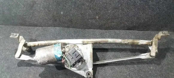 Opel Kadett E Front wiper linkage and motor nenustattyta