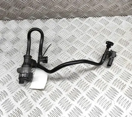 BMW X5 F15 Breather hose/pipe 7636145 7636144