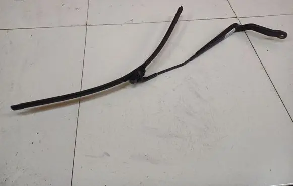 Renault Espace - Grand espace IV Front wiper blade arm 8200014896E