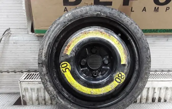 Volkswagen PASSAT B3 R14 spare wheel 357801025D