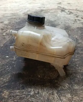 Ford Courier Coolant expansion tank/reservoir ET768K218