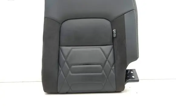 Nissan Juke II F16 Rear seat 
