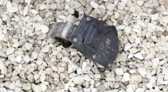 BMW 5 F10 F11 Throttle valve 7810752