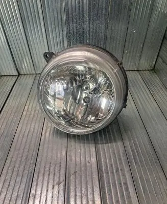 Jeep Cherokee III KJ Headlight/headlamp