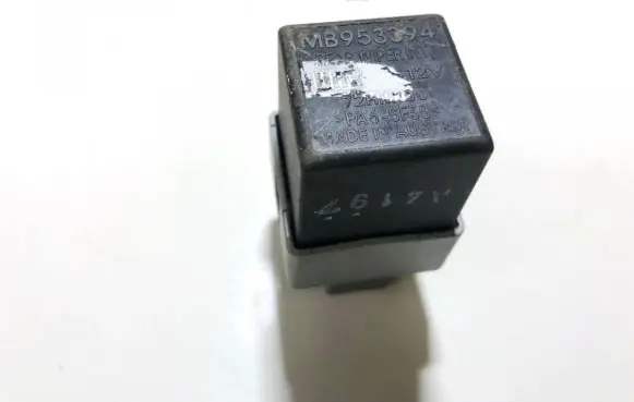 Volvo S40, V40 Other relay mb953394 72hm100