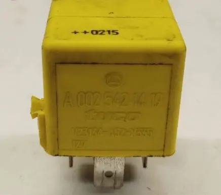 Mercedes-Benz C W203 Other relay 0025421419