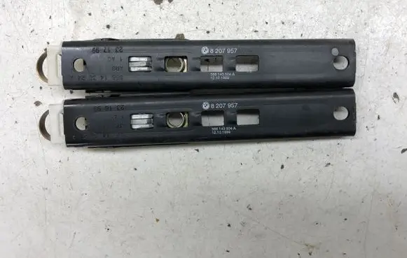 BMW 3 E46 Seat belt adjustment rail 8207957 566143504A