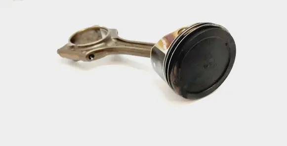 Volvo XC90 Piston with connecting rod