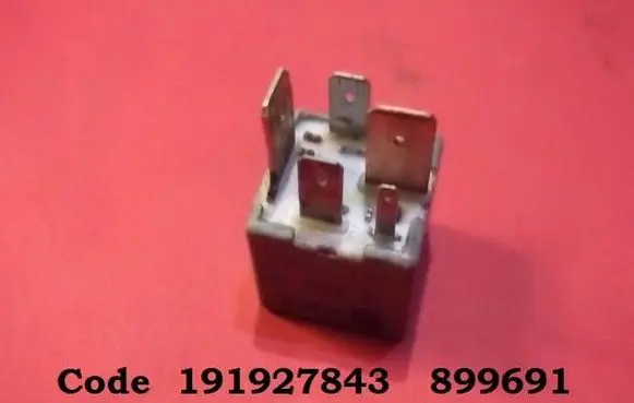 Volkswagen Jetta II ABS relay 191927843 899691