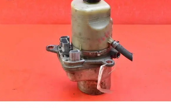 Ford Focus C-MAX Power steering pump 4M51-3K514-AD