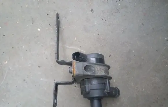 Skoda Octavia Mk2 (1Z) Electric auxiliary coolant/water pump