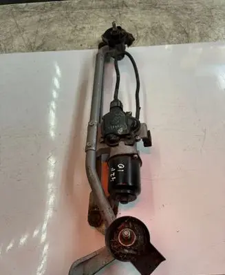 Mitsubishi L200 Front wiper linkage and motor 