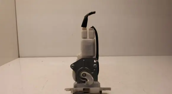 Suzuki SX4 Tailgate/trunk/boot lock/catch/latch 