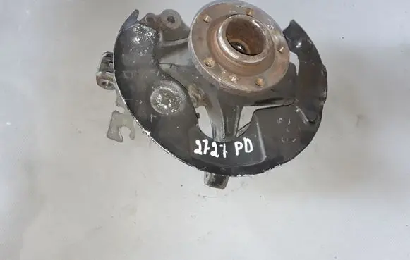 Citroen C4 II Picasso Front wheel hub 1610138080