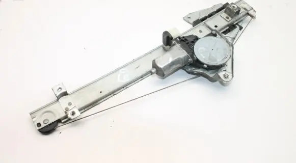 Mitsubishi Pajero Rear window lifting mechanism without motor MR989947