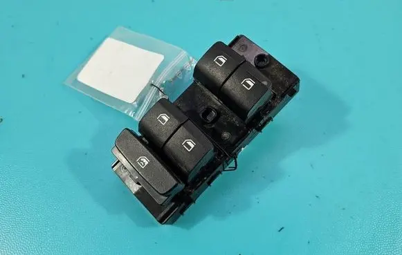 Hyundai i20 (BC3 BI3) Electric window control switch 93571Q0010 IMPRK1514828
