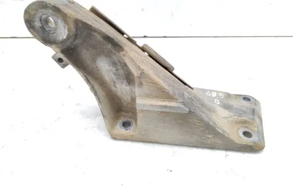 BMW X3 E83 Engine mounting bracket