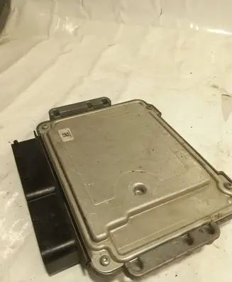 KIA Ceed Engine control unit/module 0281017218 391142A511