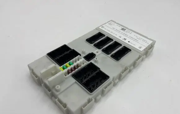 BMW 4 F32 F33 Central body control module 8733501 5147150070 5DEB1CF