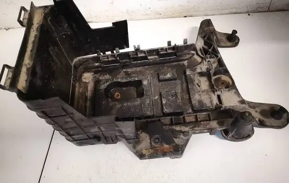 Volkswagen PASSAT B6 Battery box tray 1k0915333c
