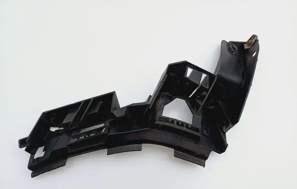 Volkswagen Golf Plus Rear bumper mounting bracket 5M0807376