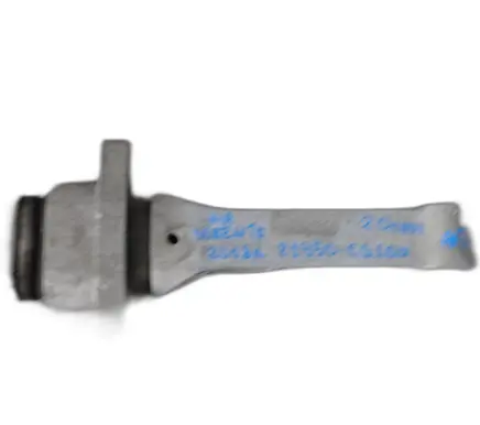 Engine mount vacuum valve