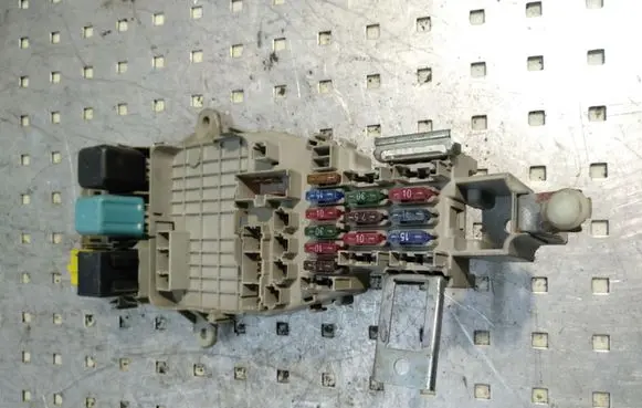 Honda Accord Fuse module 0567008250 3820ASN7G105 211119051298