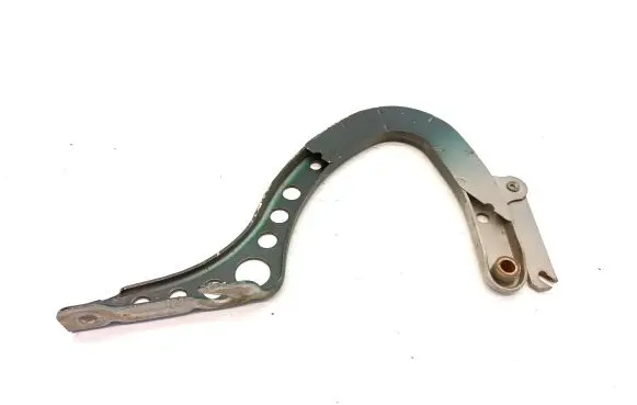 BMW 3 E30 Loading door upper hinge 1911262 41621911262